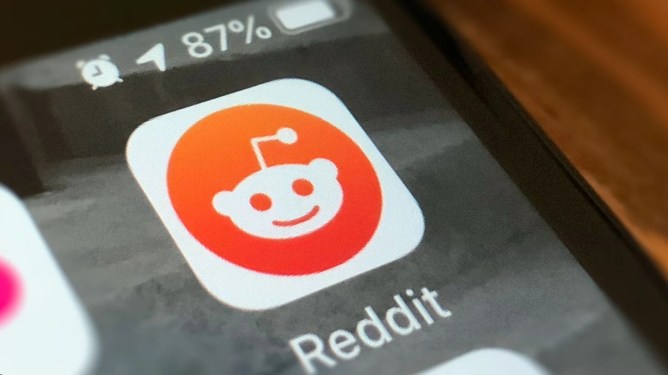 Reddit Tests AI-Powered Search Result Pages on Its Platform reddit app icon ios