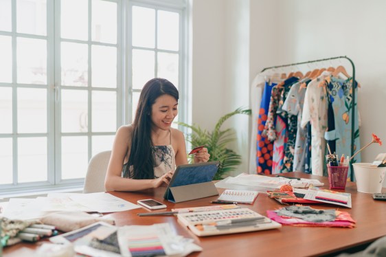 Jenfi secures a new funding round for its growth capital as a service platform. GettyImages 1333302117